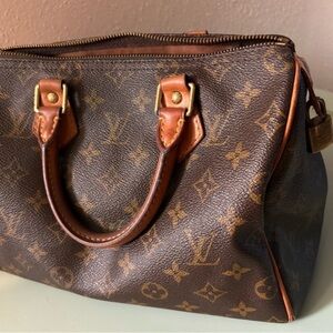 Louis Viutton Speedy 25 Authentic